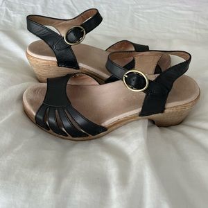 Dansko super stylish sandal
